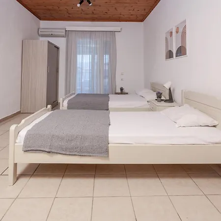 Апартаменты Mike's Неи-Пори
